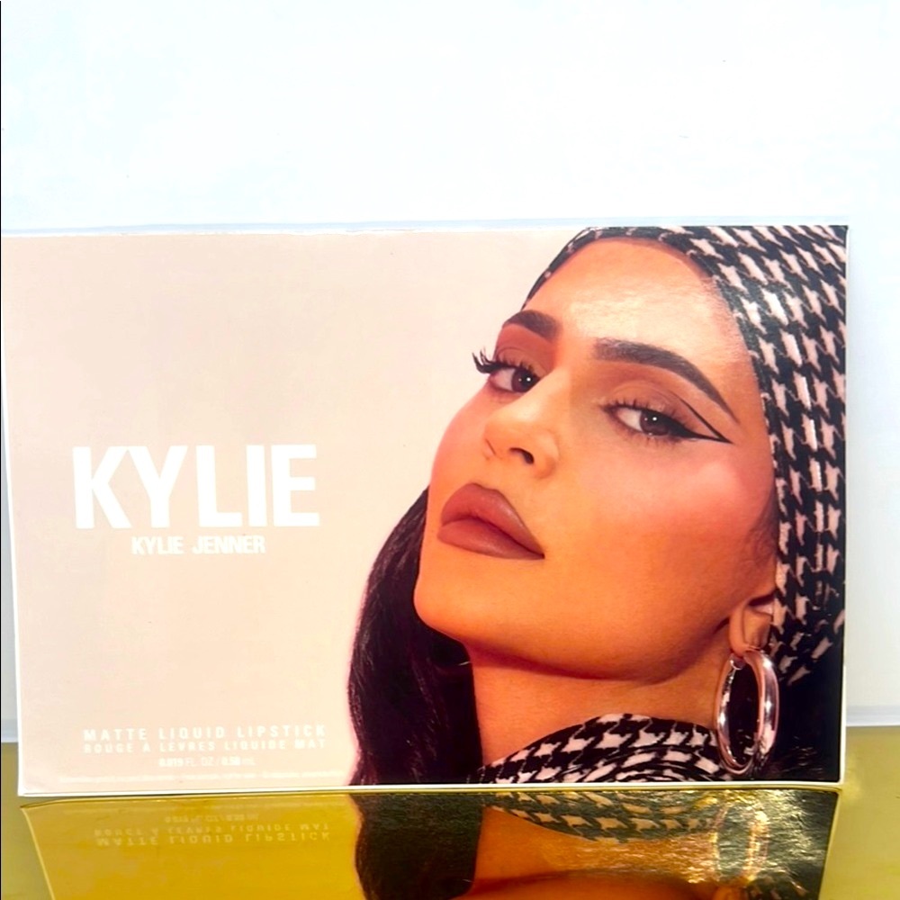 Kylie Jenner Matte Liquid Lipstick 💄